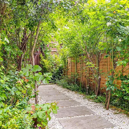 Stunning Studio In Heart Of Ldn With Garden